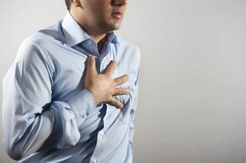chest pain as a symptom of breast osteochondrosis