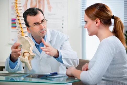 consultation with a doctor for osteochondrosis of the spine