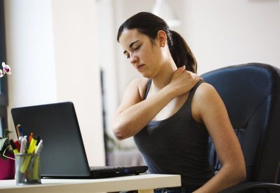sedentary work leads to pain between the shoulder blades